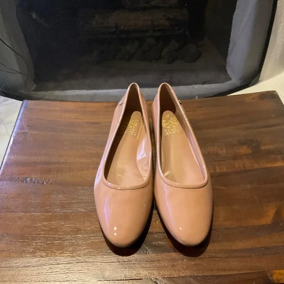 VINCE CAMUTO MINNDY FLATS  SIZE 7M NEW WITHOUT BOX - Picture 7 of 7
